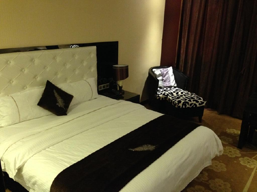 Tianguo Times Hotel Foshan Rom bilde